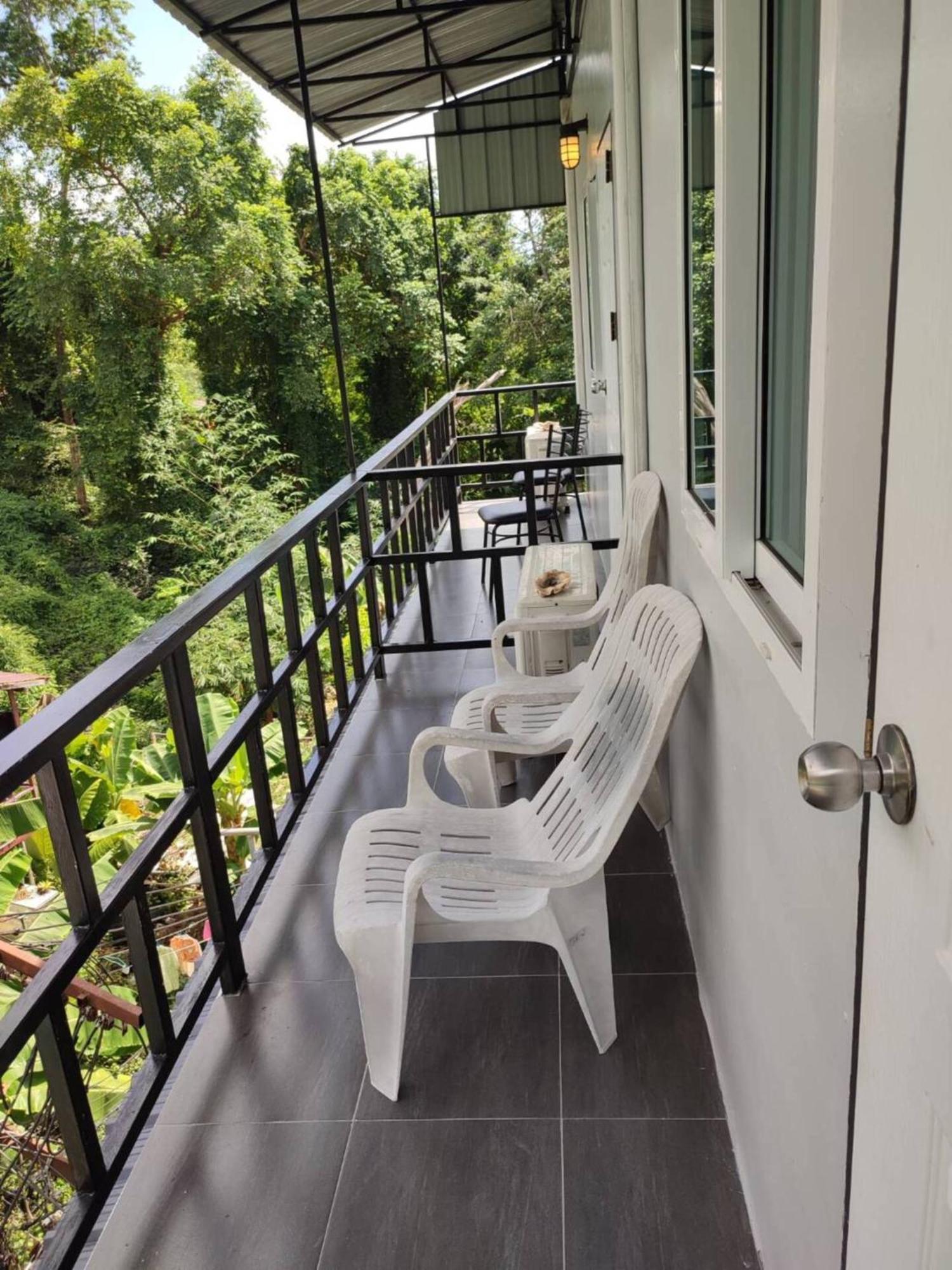 Kitty Guesthouse Koh Koh Phi Phi Don Extérieur photo
