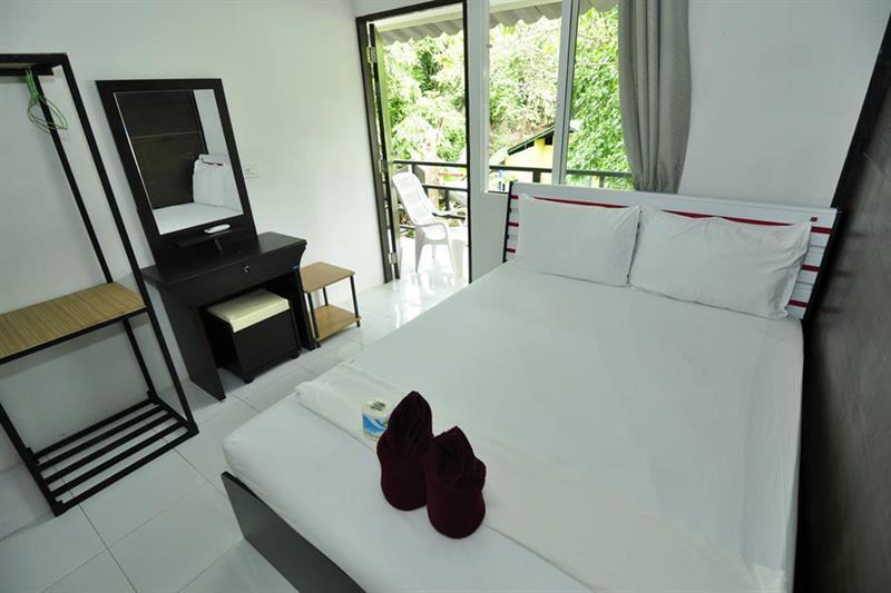 Kitty Guesthouse Koh Koh Phi Phi Don Extérieur photo